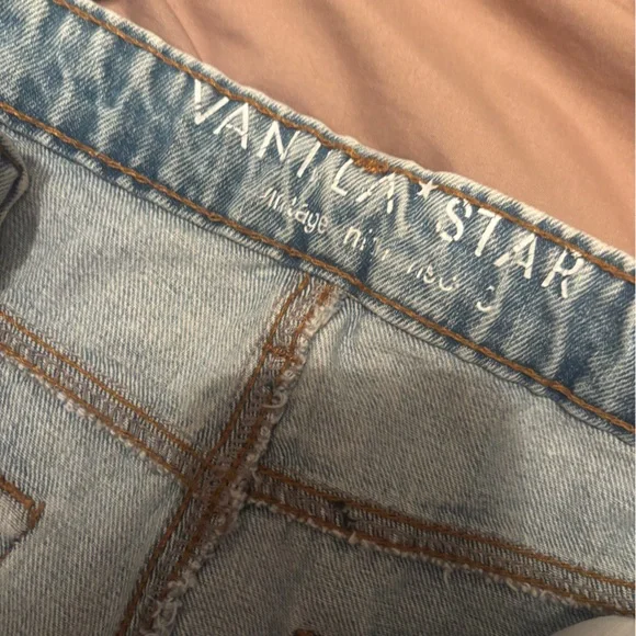 Vanilla Star Distressed Denim Mini Skirt Raw Hem Size 9 - Picture 3 of 4